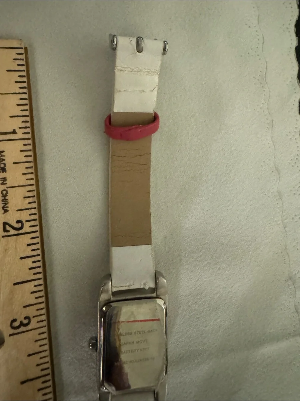Mudd White Leather Strap Women's Watch with Floral Dial